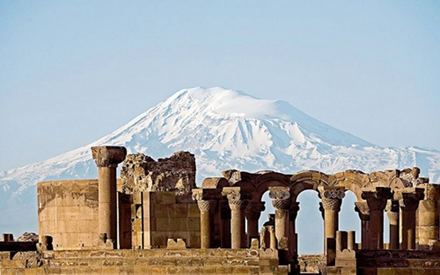 Ruinyi-hrama-Zvartnots