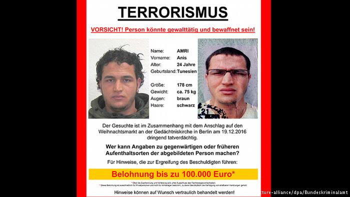 После теракта в Берлине, Федеральная прокуратура попросила население о помощи в деле поимки подозреваемого из Туниса Аниса А. 