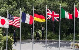 Россию заманивают