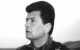 Леонид Азгалдян - Армией должны руководить