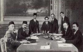 Резня в Смирне осуществлялась на русские деньги