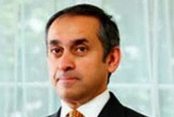 Лорд Ара Дарзи - Армянин в палате лордов