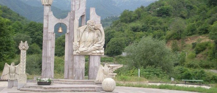 Мемориальный комплекс Гарегина Нжде в Капане