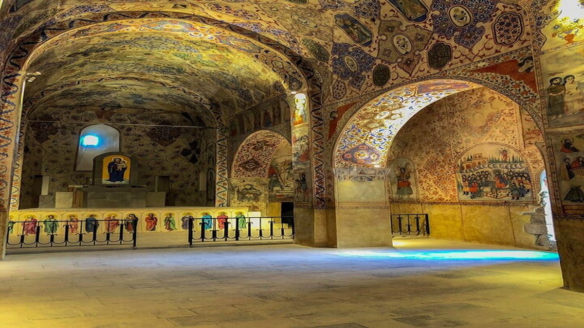 Уникальная церковь Сурб Саркис в Мегри