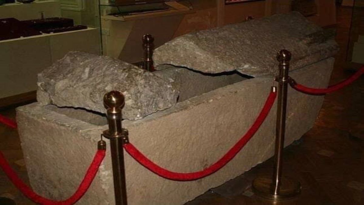 Cаркофаг армянского князя Григора Аматуни - Азербайджанские фальсификации