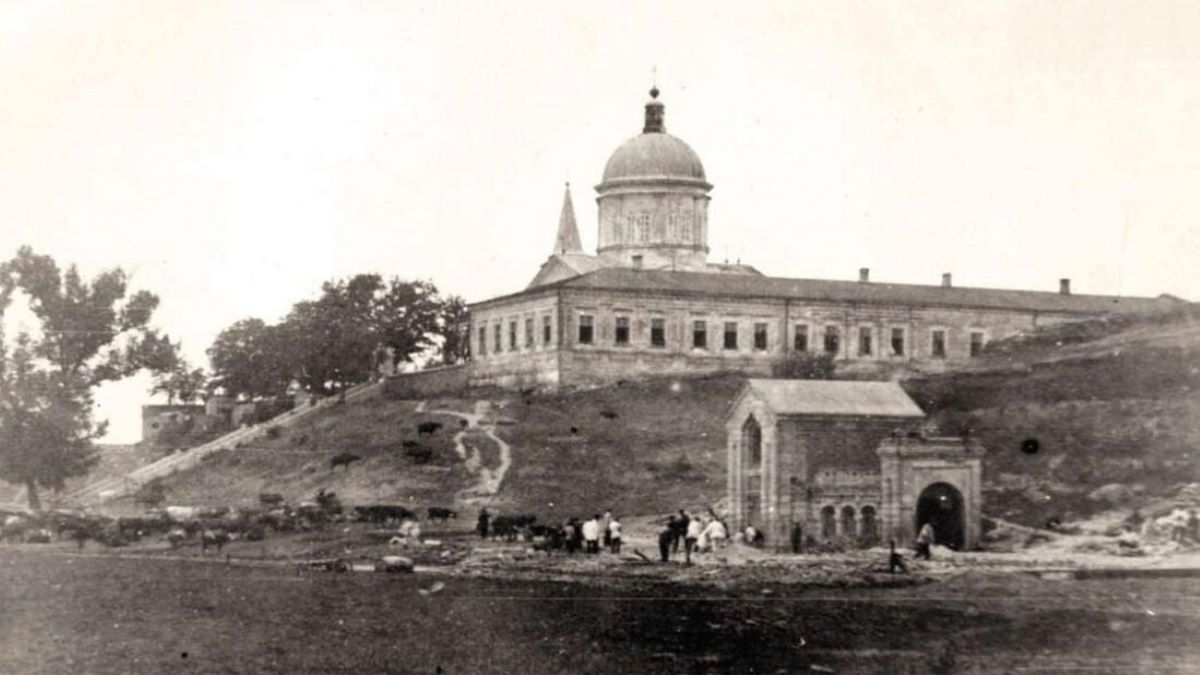 История армянского монастыря Сурб Хач в Ростове-на-Дону