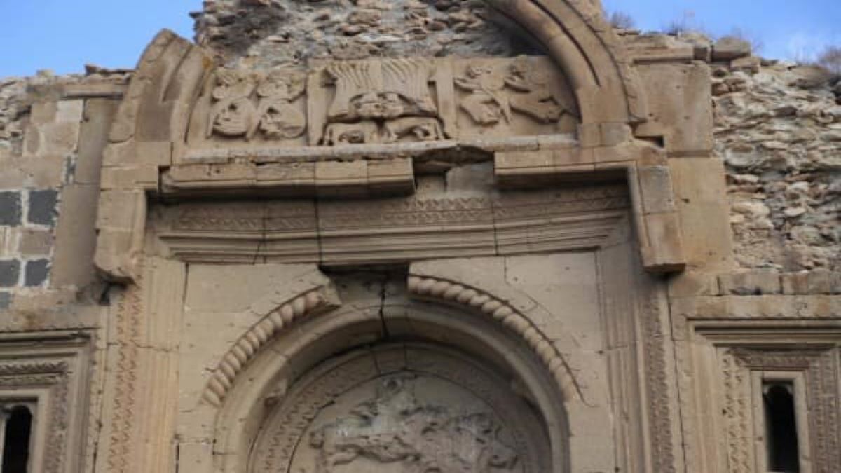 Монастырь Св. Варфоломея в Васпуракане: обращение Каро Пайляна к властям Турции по поводу уничтожения памятников армянской культуры