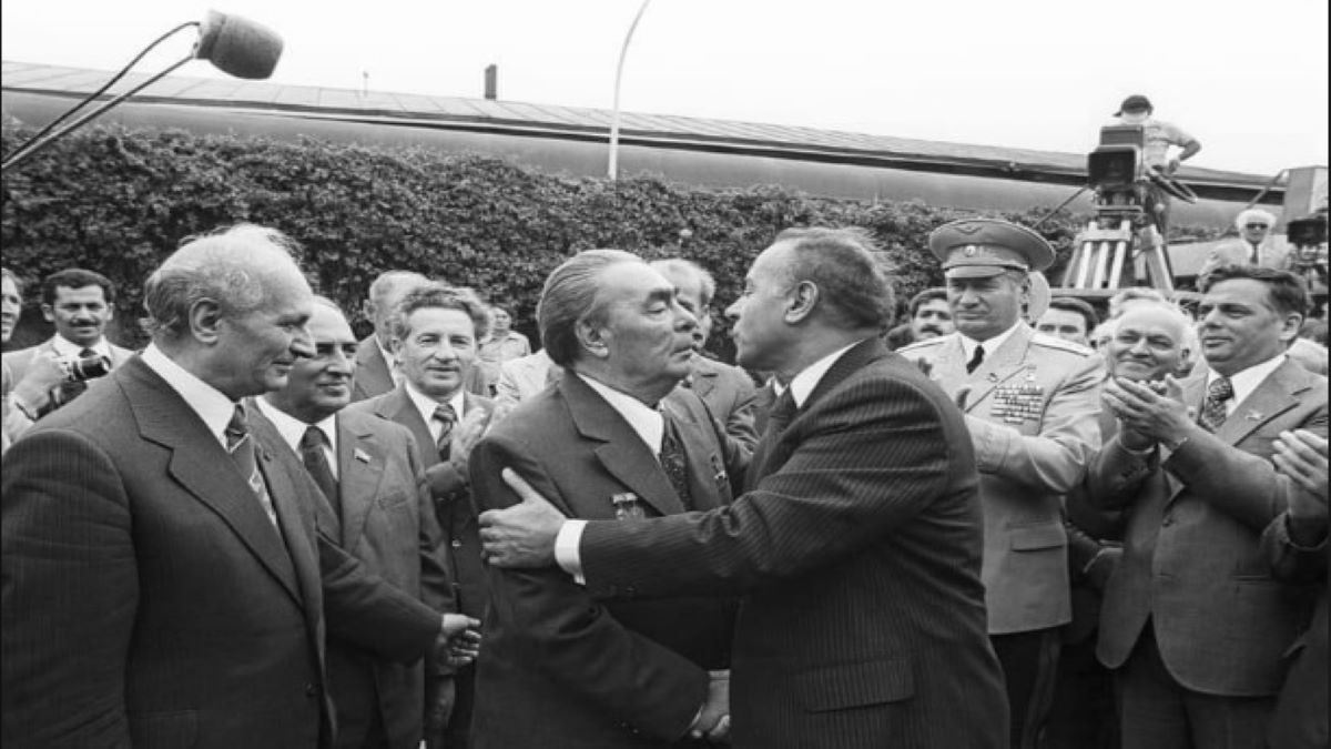 Открытое письмо Серо Ханзадяна Брежневу: "Почему Нагорный Карабах в составе Аз.ССР, а не Армянской..?"