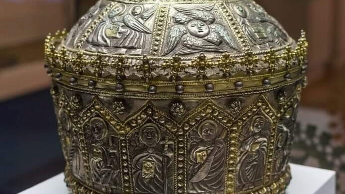 Мусалерская церковная митра, свидетельство армянского искусства и веры