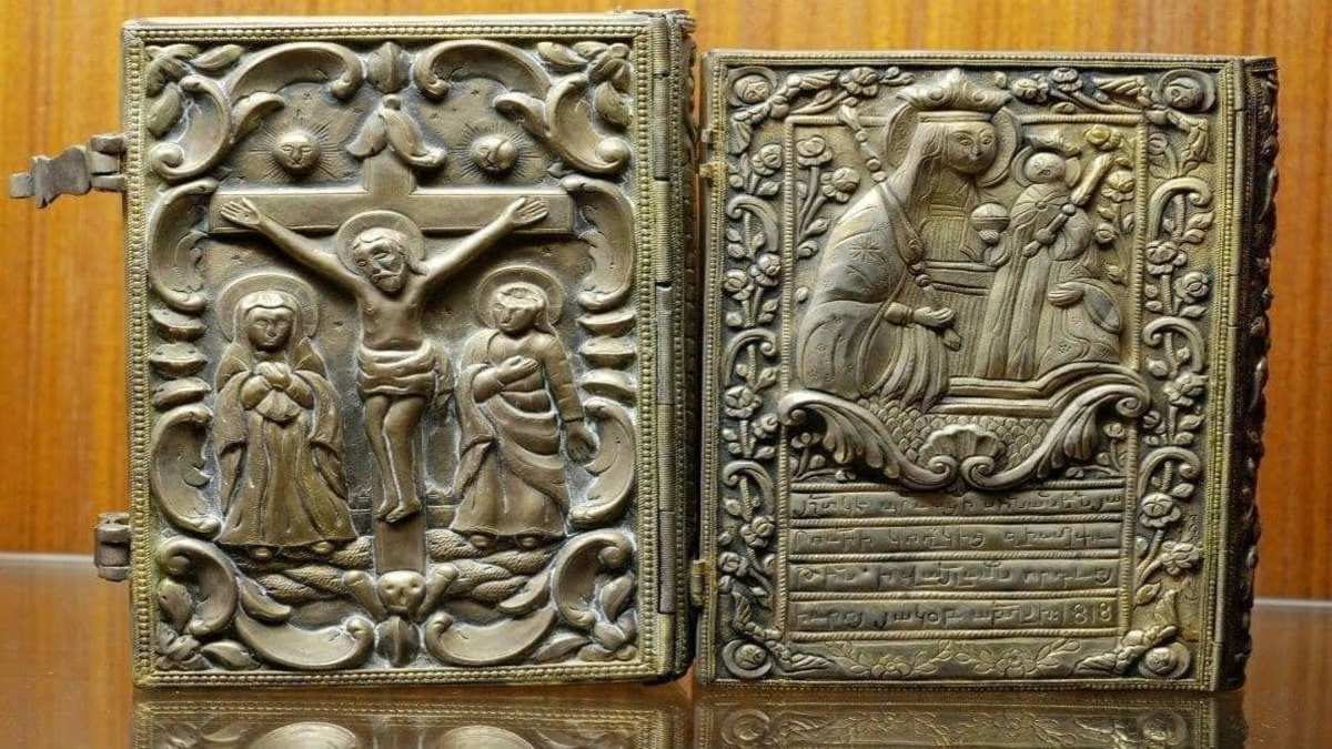 Серебряный дублет Евангелия в Музее Конгрегации Мхитарян