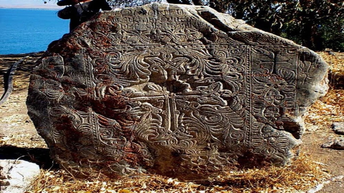 Озеро Ван и Хачкар на острове Ахтамар: путешествие во времени и культуре