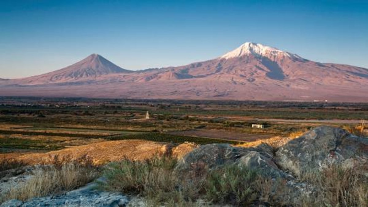 Гора Арарат: символ надежды и идентичности в «Анатолийской сюите» Килдэра Доббса